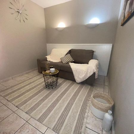 Studio Sainte Savine Apartment Bagian luar foto